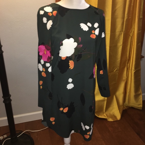 Joe Fresh Dresses & Skirts - Lovely dark green floral swing style dress